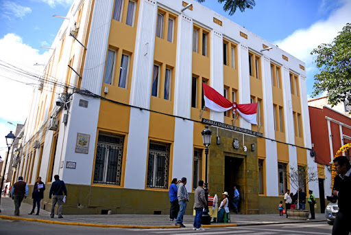 Tensión en la ALDT por falta de avances en propuesta de reducción de salarios de legisladores.