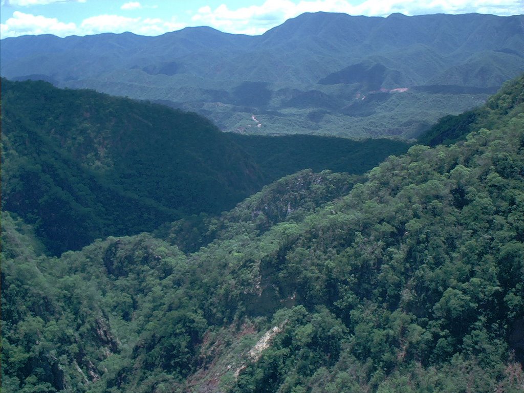 Avances en el proyecto del túnel del Aguaragüe en el Chaco boliviano.