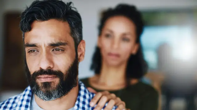 El impacto del cambio de roles en las relaciones de pareja: ¿qué sucede cuando las mujeres ganan más que los hombres?