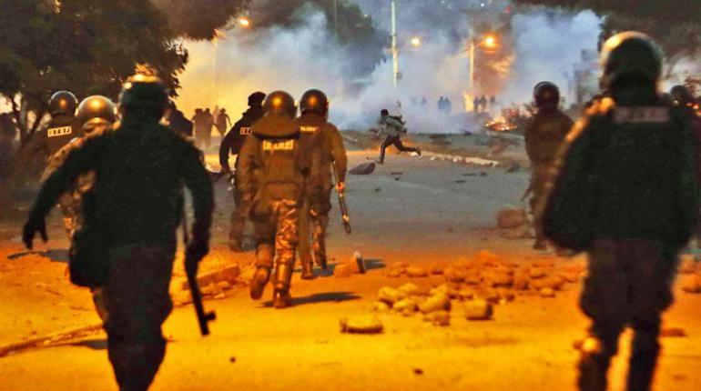 Ministro de Gobierno de Bolivia denuncia estrategias de desinformación en bloqueos políticos.