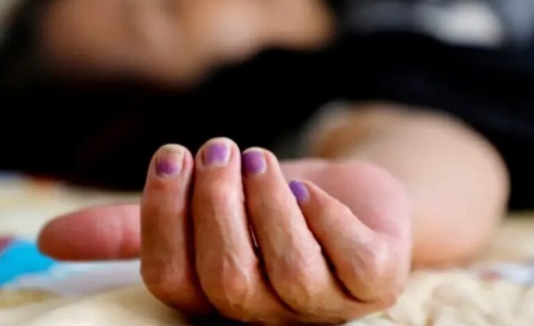 Tragedia en Los Almendros: Mujer es encontrada sin vida en posible feminicidio.