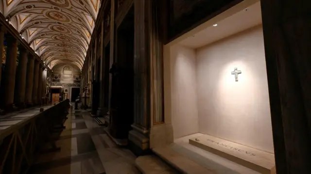 El legado y la humildad del papa Francisco en su tumba en la Basílica de Santa María la Mayor