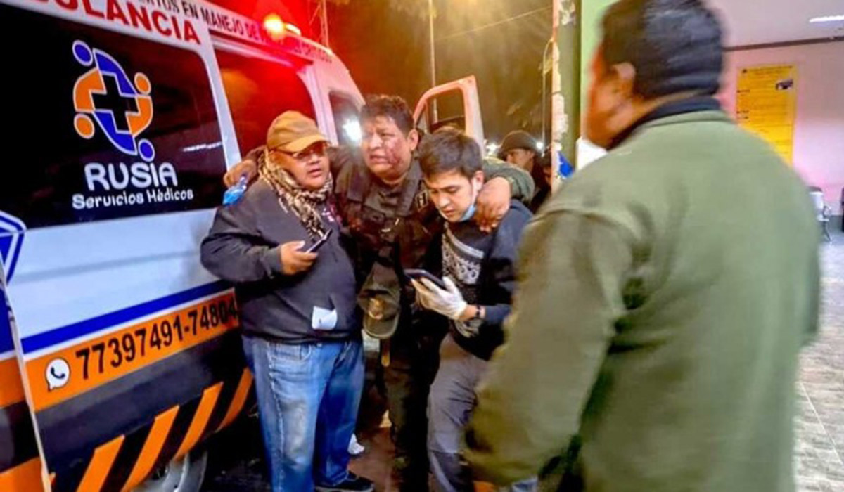 Gobierno de Bolivia denunciará ataques a ambulancias y personal médico en Cochabamba