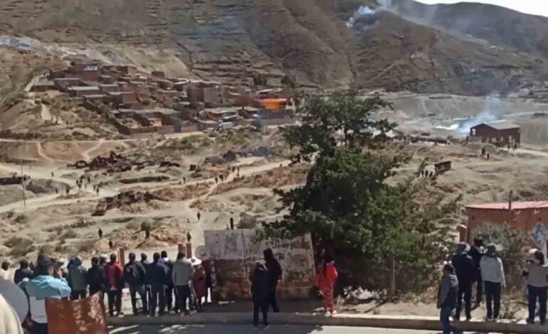 Violentos enfrentamientos en Llallagua por protestas en apoyo al «evismo»