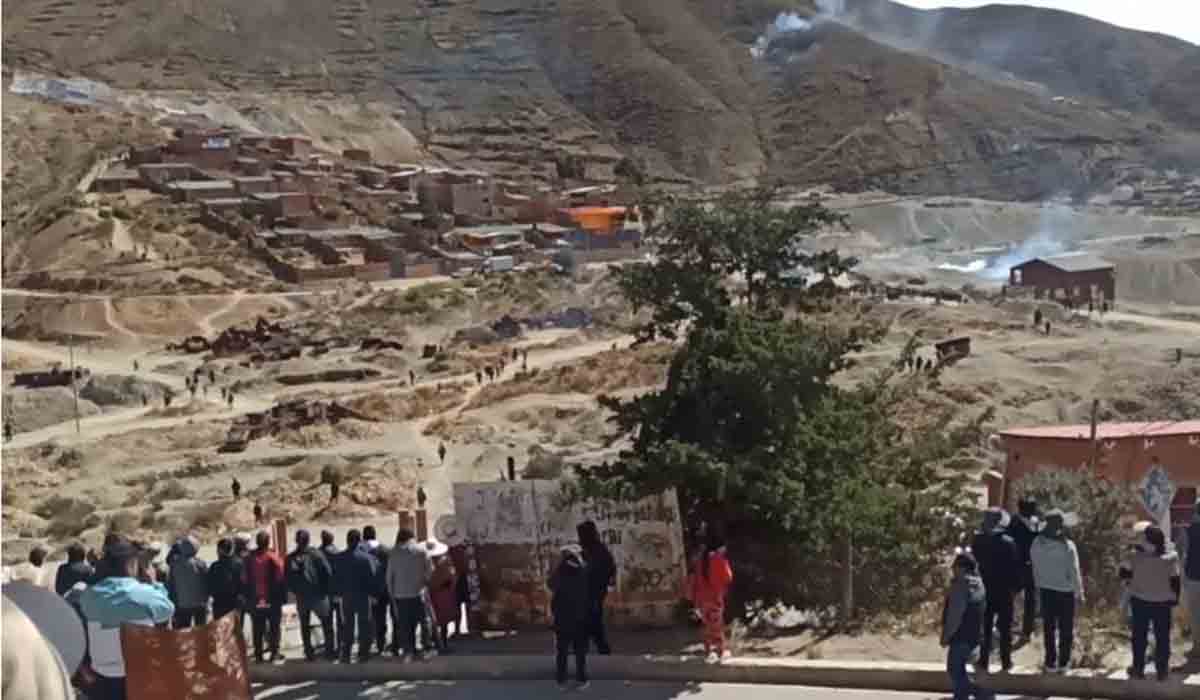Violentos enfrentamientos en Llallagua por protestas en apoyo al «evismo»
