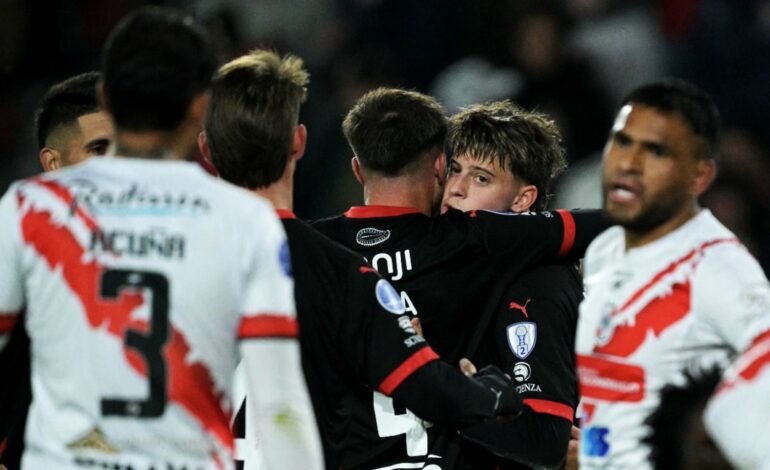 Independiente arrasa con Nacional Potosí y asegura liderazgo en la Copa Sudamericana 2025