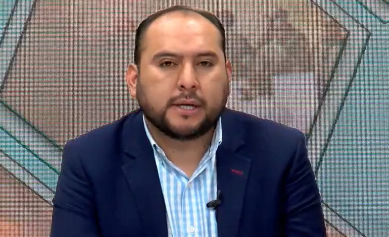 Ministro de Gobierno denuncia estrategia de desinformación en bloqueos en Bolivia